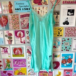 VICTORIAS SECRET Lace Trim Satin Nightgown / Slip Dress / Lingerie babydoll